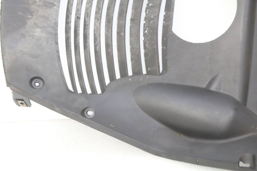 photo de RADIATOR GRILLE YAMASAKI YM T 125 (2015 - 2020) - Fixing points details