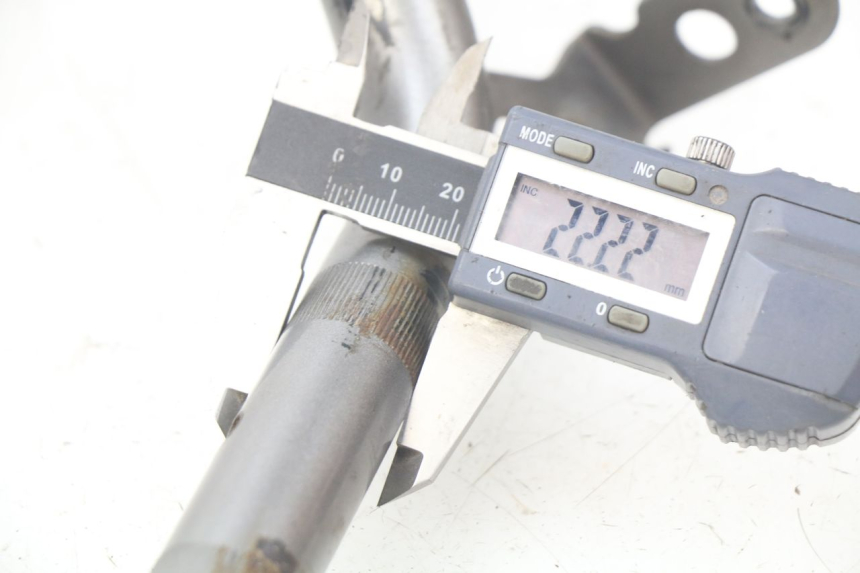 photo de HANDLEBAR KYMCO AGILITY RS 2T 50 (2009 - 2013) - Component detail