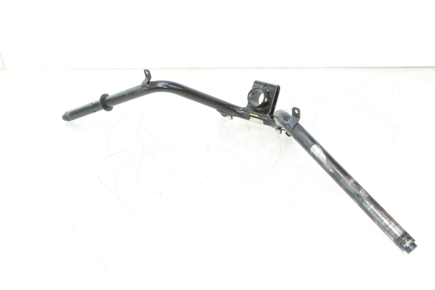 photo de HANDLEBAR APRILIA ATLANTIC S 125 (2010 - 2013) - Fixing points details