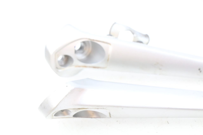 photo de HANDLEBAR YAMAHA FJR ABS 1300 (2016 - 2020) - Zoom on usage condition