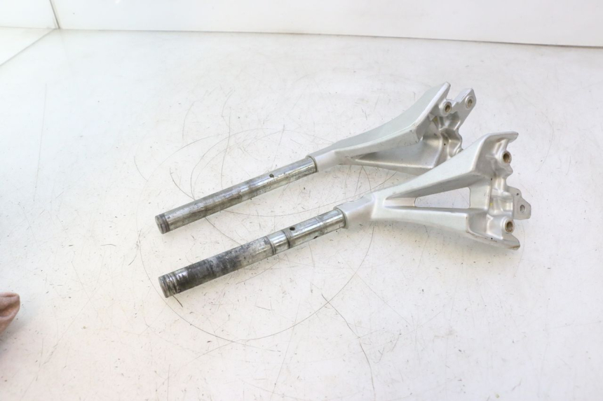 photo de HANDLEBAR GILERA GP 800 (2007 - 2013) - Technical close-up