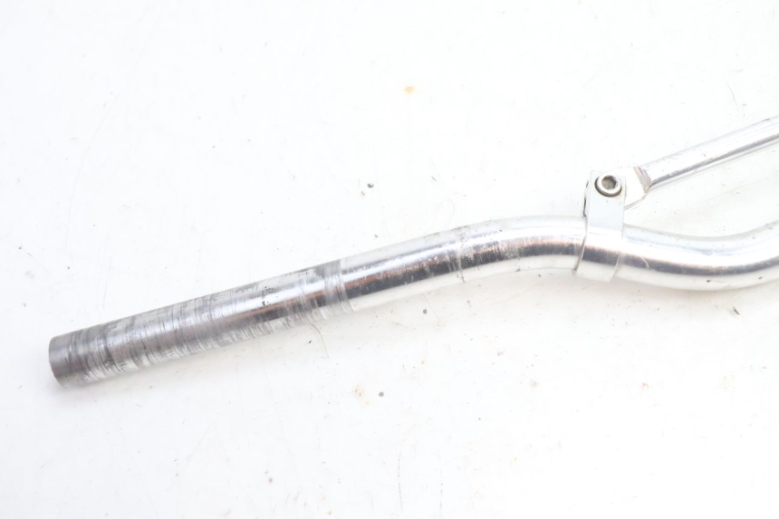photo de HANDLEBAR PEUGEOT LUDIX BLASTER 50 (2006 - 2014) - Component detail