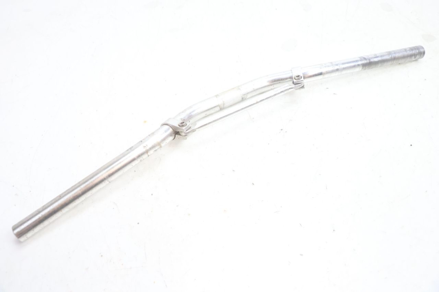 photo de HANDLEBAR PEUGEOT LUDIX BLASTER 50 (2006 - 2014) - Fixing points details