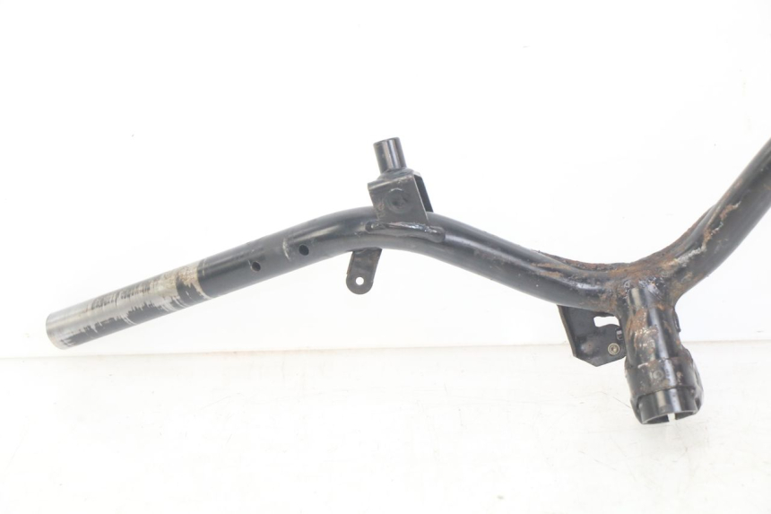 photo de HANDLEBAR APRILIA SCARABEO 100 (2003 - 2012) - Technical close-up