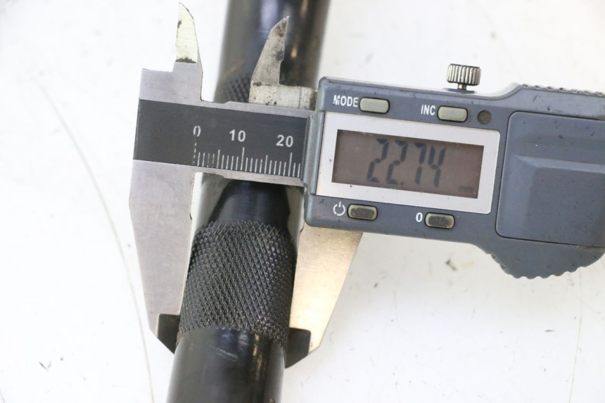 photo de HANDLEBAR CAN-AM SPYDER RS 1000 (2008 - 2012) - Component detail