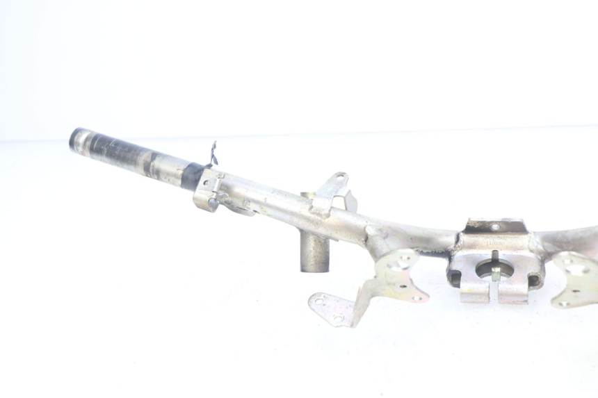 photo de HANDLEBAR PIAGGIO VESPA PRIMAVERA 2T 50 (2013 - 2018) - Fixing points details