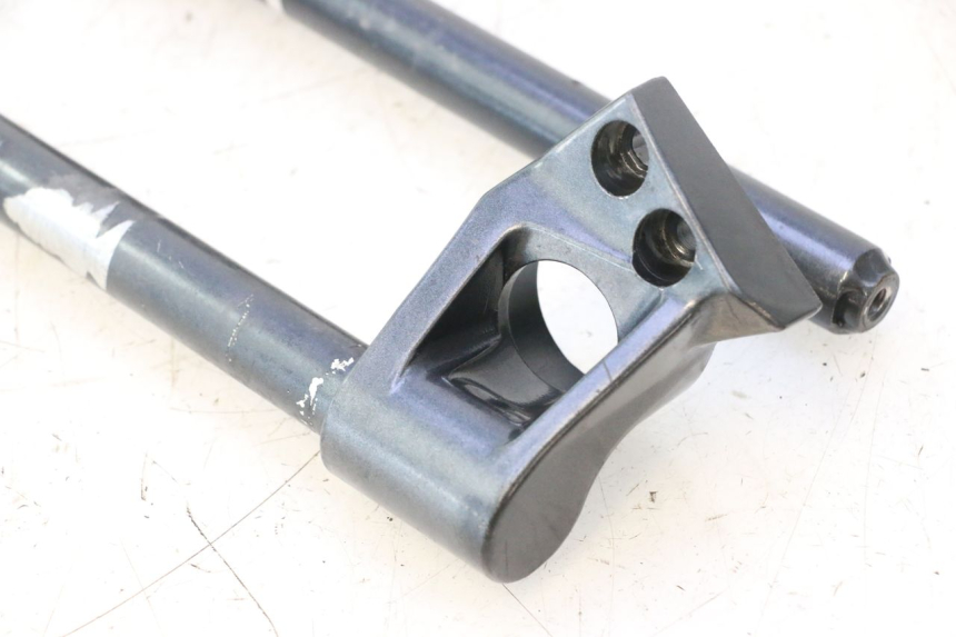 photo de HANDLEBAR KAWASAKI ZZR 600 (1995 - 2004) - Zoom on usage condition