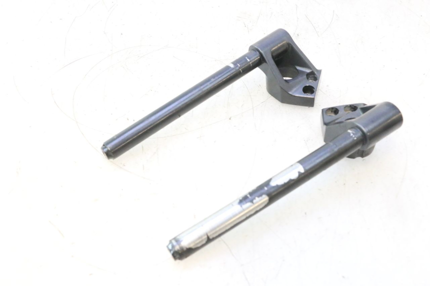 photo de HANDLEBAR KAWASAKI ZZR 600 (1995 - 2004) - Fixing points details