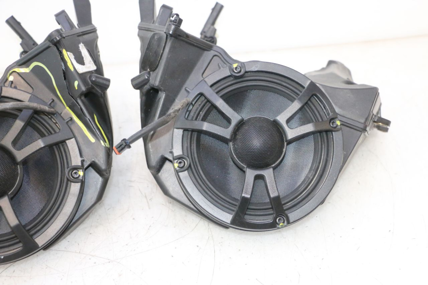 photo de SPEAKER HARLEY DAVIDSON ROAD GLIDE FLTRXSE 1920 (2018 - 2022) - Detailed visual inspection