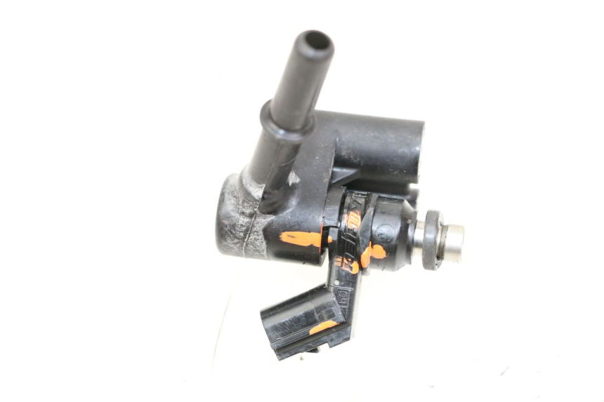 photo de FUEL INJECTOR SUZUKI ADDRESS 110 (2015 - 2020) - Fixing points details