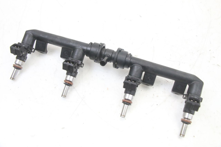 photo de FUEL INJECTOR BMW S RR ABS S1000RR 1000 (2015 - 2018) - Alternative perspective