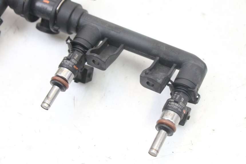 photo de FUEL INJECTOR BMW S RR ABS S1000RR 1000 (2015 - 2018) - Checked used part