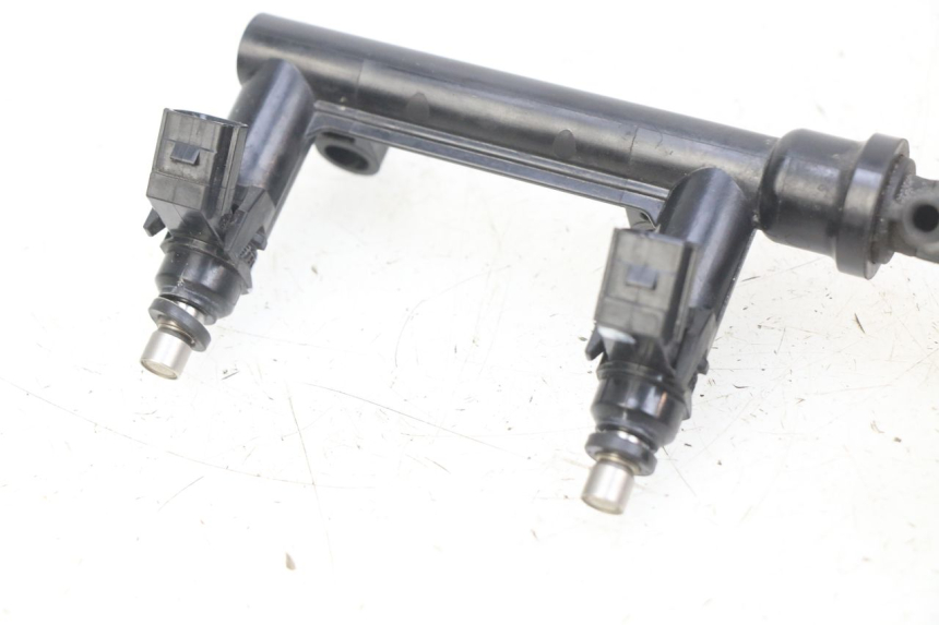photo de INJECTOR HONDA CB R 1000 (2018 - 2023) - High-resolution close-up