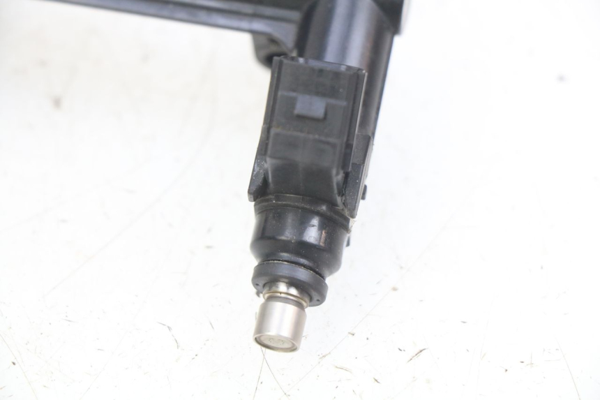 photo de INJECTOR HONDA CB R 1000 (2018 - 2023) - Detailed visual inspection