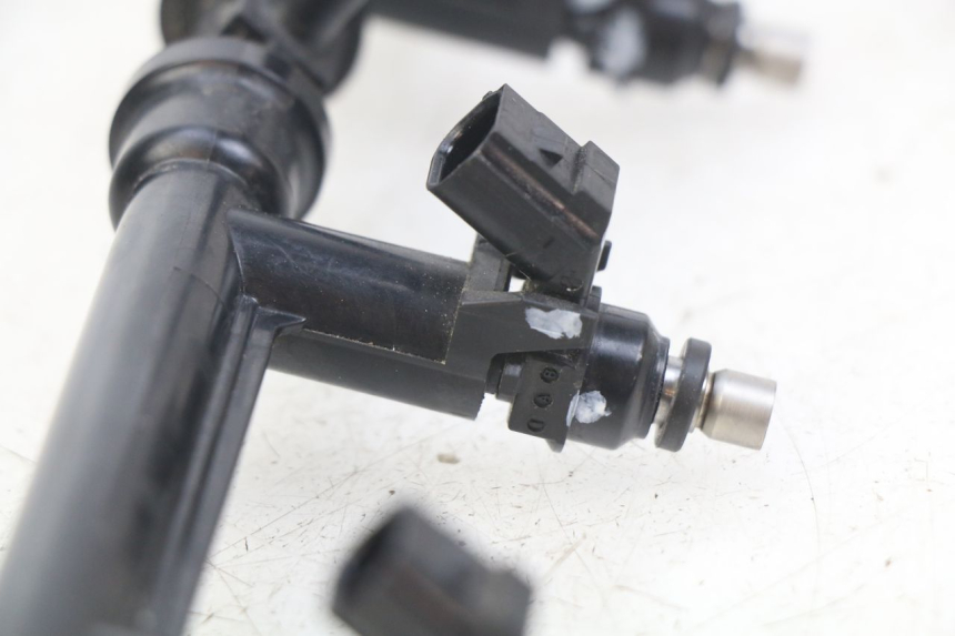 photo de INJECTOR HONDA CB R 1000 (2018 - 2023) - Fixing points details