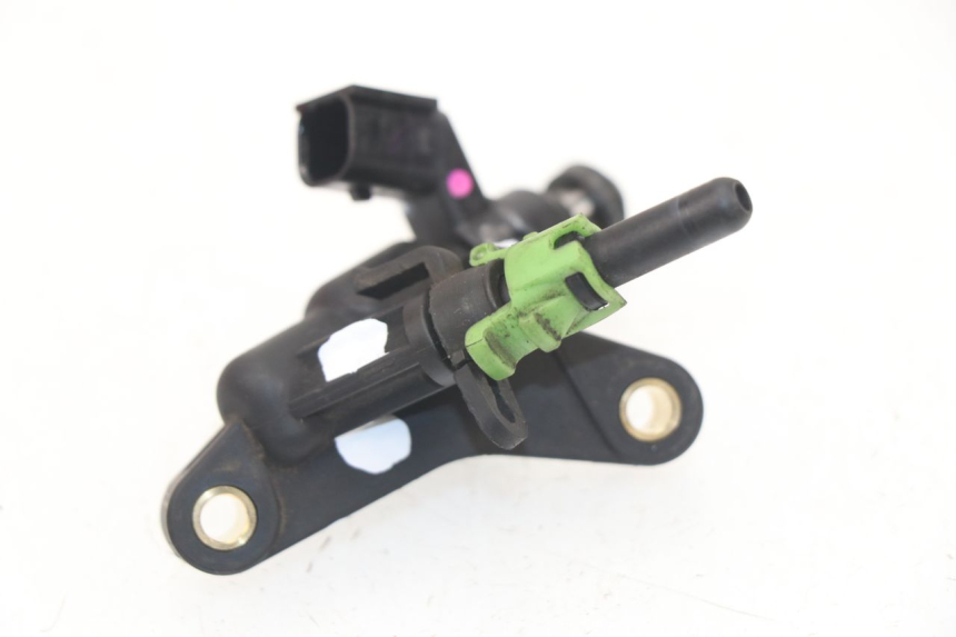 photo de FUEL INJECTOR HONDA CBF 125 (2009 - 2015) - Fixing points details