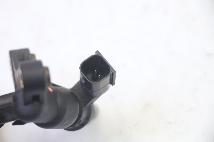 photo de FUEL INJECTOR HONDA CBF 125 (2009 - 2015) - Alternative perspective