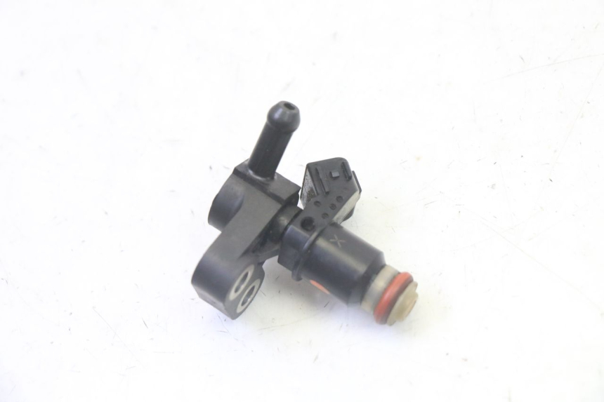 photo de INJECTOR HONDA FES S-WING SWING ABS 125 (2007 - 2015) - Component detail