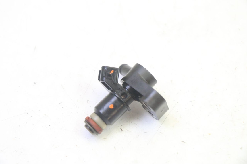 photo de INJECTOR HONDA FES S-WING SWING ABS 125 (2007 - 2015) - Component detail