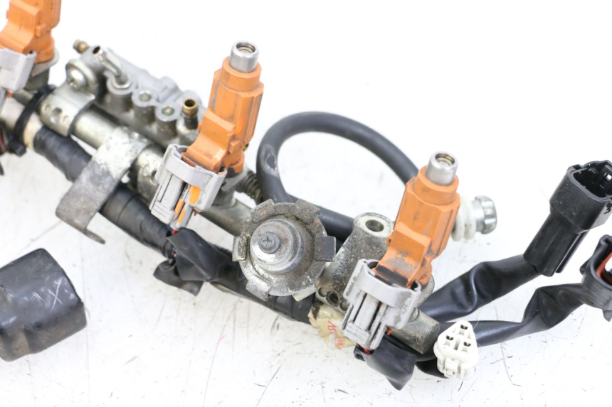 photo de FUEL INJECTOR YAMAHA FJR ABS 1300 (2006 - 2012) - Component detail