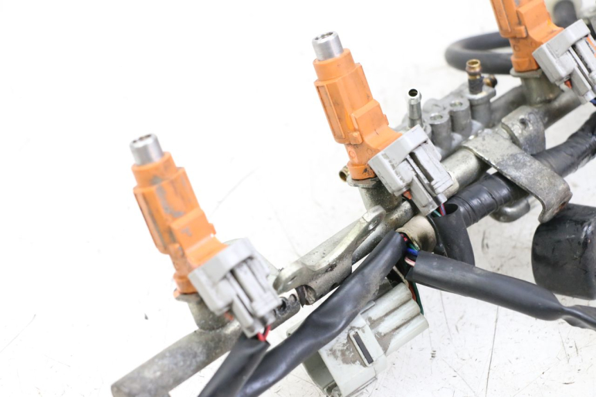 photo de FUEL INJECTOR YAMAHA FJR ABS 1300 (2006 - 2012) - Zoom on usage condition