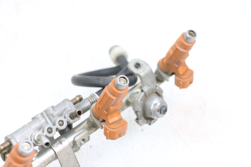 photo de FUEL INJECTOR YAMAHA FJR ABS 1300 (2006 - 2012) - Zoom on usage condition