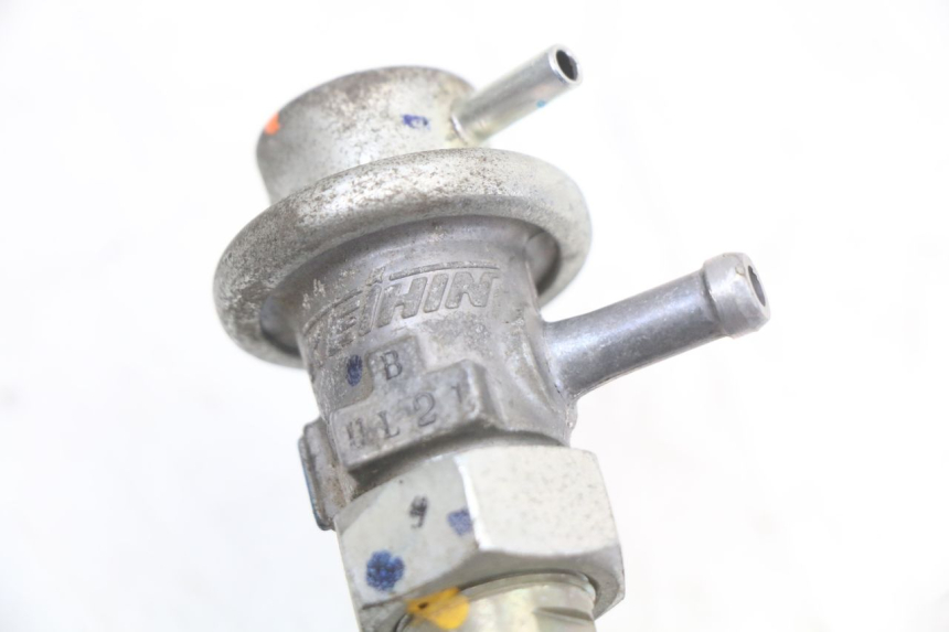 photo de FUEL INJECTOR HONDA FJS SILVER WING SILVERWING 400 (2005 - 2008) - Component zoom