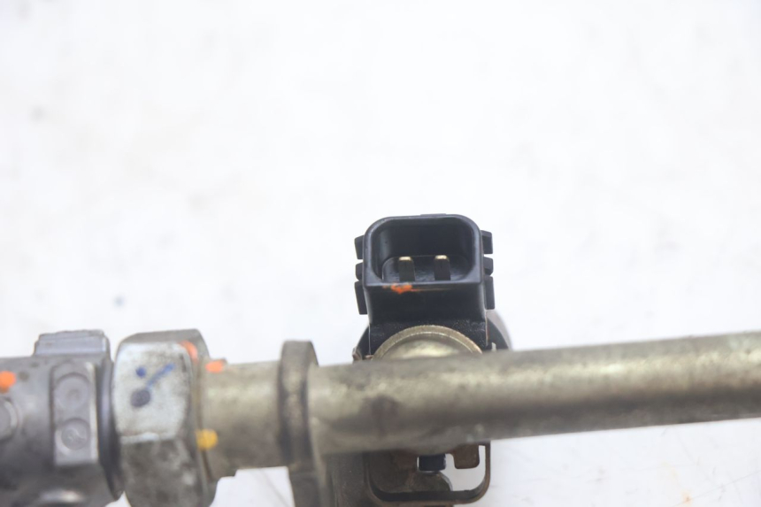 photo de FUEL INJECTOR HONDA FJS SILVER WING SILVERWING 400 (2005 - 2008) - Checked used part