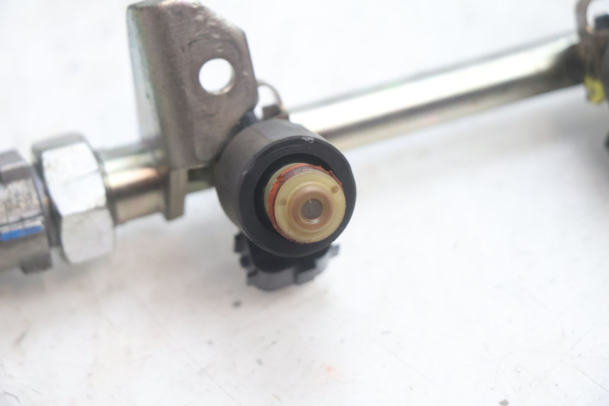 photo de FUEL INJECTOR HONDA FJS SILVER WING SILVERWING 400 (2005 - 2008) - Technical close-up