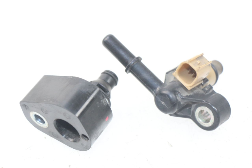 photo de FUEL INJECTOR MBK FLIPPER 115 (2013 - 2017) - Alternative perspective