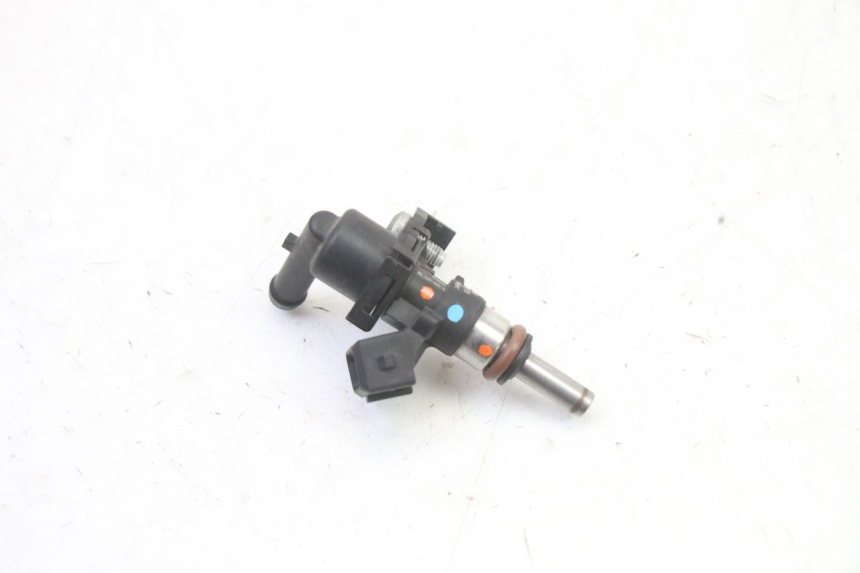 photo de FUEL INJECTOR BMW G310 R 310 (2016 - 2020) - Zoom on usage condition