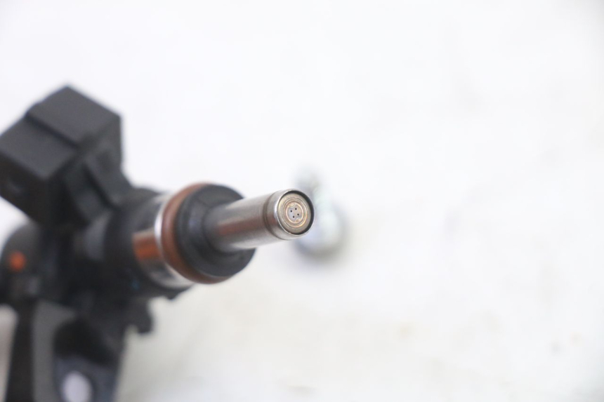 photo de FUEL INJECTOR BMW G310 R 310 (2016 - 2020) - Product overview
