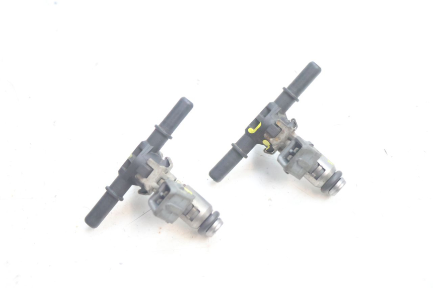 photo de INJECTOR GILERA GP 800 (2007 - 2013) - Component detail