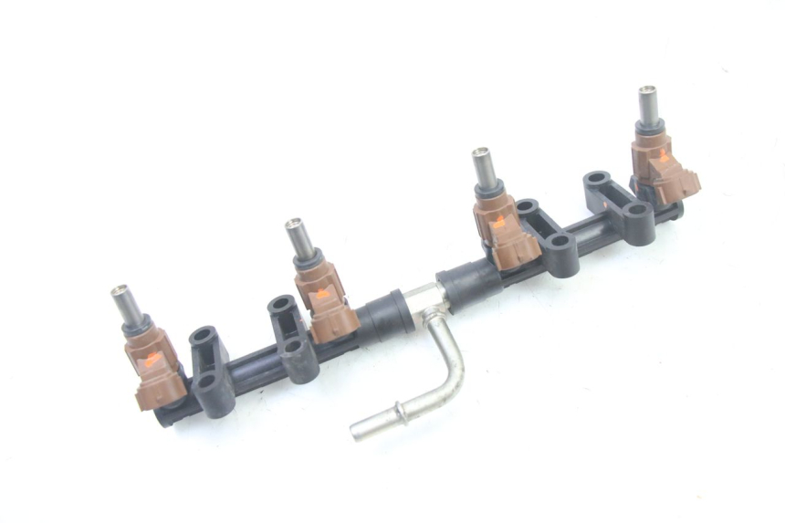 photo de FUEL INJECTOR SUZUKI GSR 750 (2011 - 2017) - Fixing points details