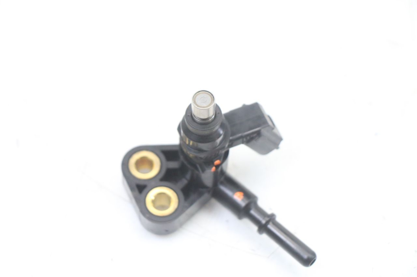 photo de FUEL INJECTOR HONDA SH i 300 (2015 - 2020) - Technical close-up