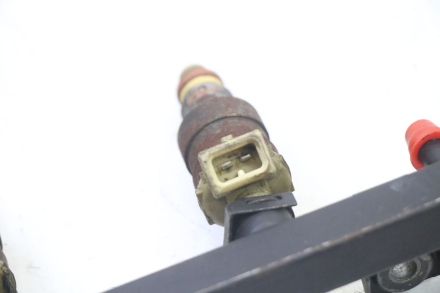 photo de FUEL INJECTOR BMW K 75 RT 750 (1989 - 1997) - Alternative perspective