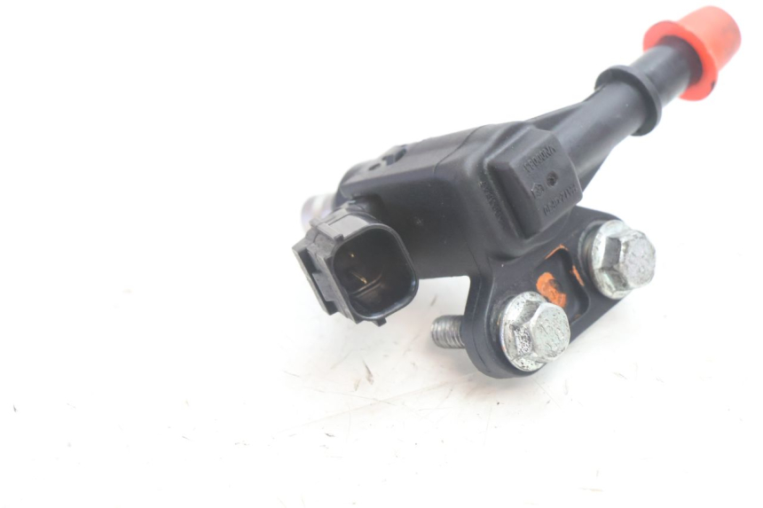 photo de FUEL INJECTOR PIAGGIO LIBERTY IGET 4T 50 (2021 - 2025) - Technical close-up
