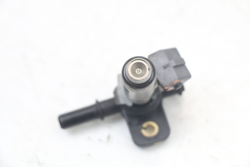 photo de FUEL INJECTOR PIAGGIO MP3 HPE 350 (2018 - 2020) - Product overview
