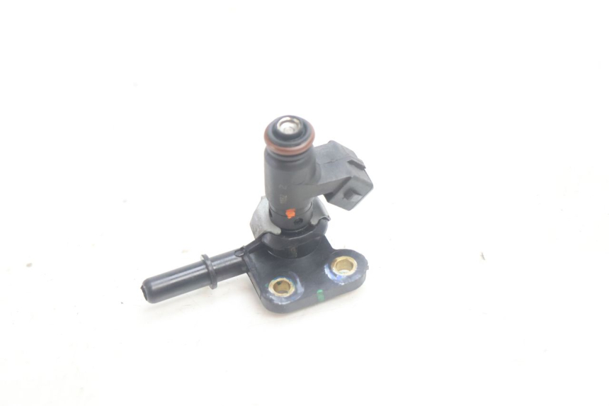 photo de FUEL INJECTOR PIAGGIO MP3 HPE 530 (2022 - 2026) - Technical close-up