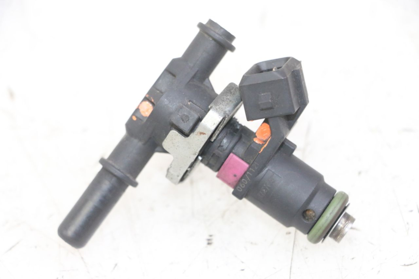 photo de FUEL INJECTOR PIAGGIO MP3 LT 300 (2010 - 2016) - Component detail