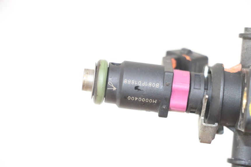 photo de INJECTOR PIAGGIO MP3 LT 300 (2010 - 2016) - Alternative perspective