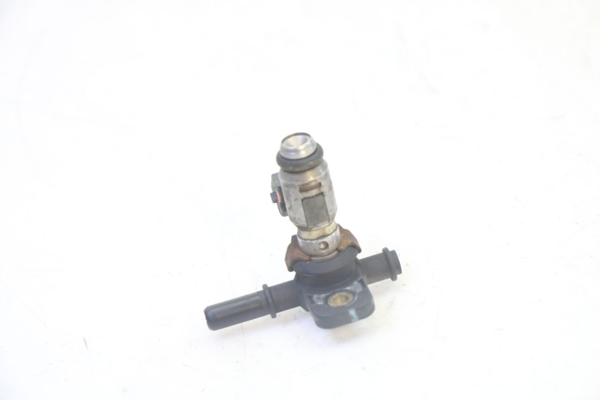 photo de FUEL INJECTOR PIAGGIO MP3 500 (2011 - 2015) - Technical close-up