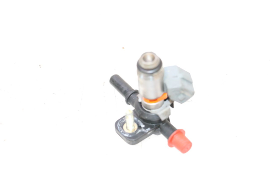 photo de INJECTOR PIAGGIO MP3 RL 250 (2006 - 2010) - Technical close-up