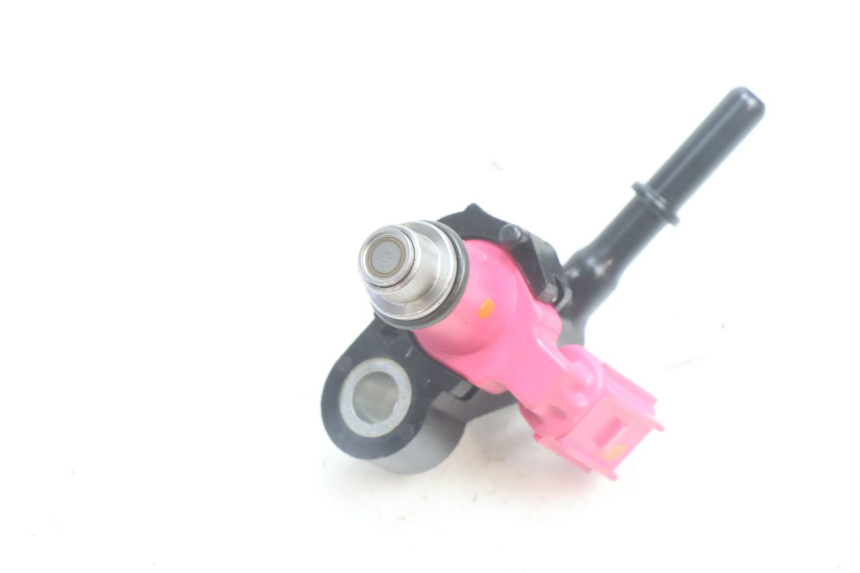 photo de FUEL INJECTOR YAMAHA N-MAX NMAX 125 (2021 - 2024) - Technical close-up