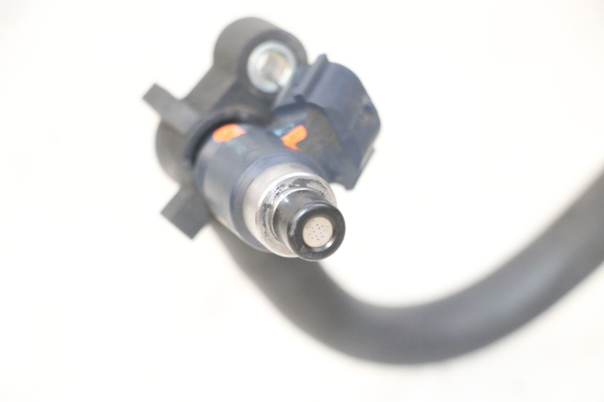 photo de FUEL INJECTOR HONDA NTV DEAUVILLE ABS 700 (2007 - 2016) - Alternative perspective