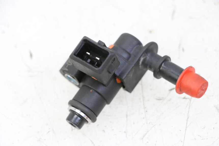 photo de FUEL INJECTOR JM MOTORS OLDIES GT 4T 50 (2018 - 2025) - Technical close-up