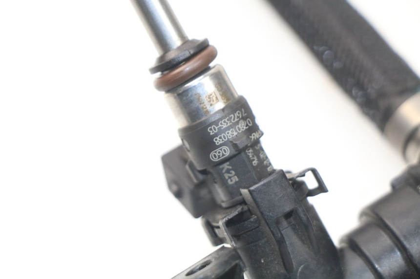 photo de FUEL INJECTOR BMW S RR ABS S1000RR 1000 (2009 - 2011) - Component detail