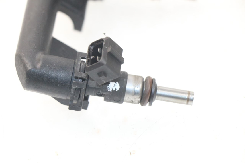 photo de FUEL INJECTOR BMW S RR ABS S1000RR 1000 (2009 - 2011) - Additional view of the item