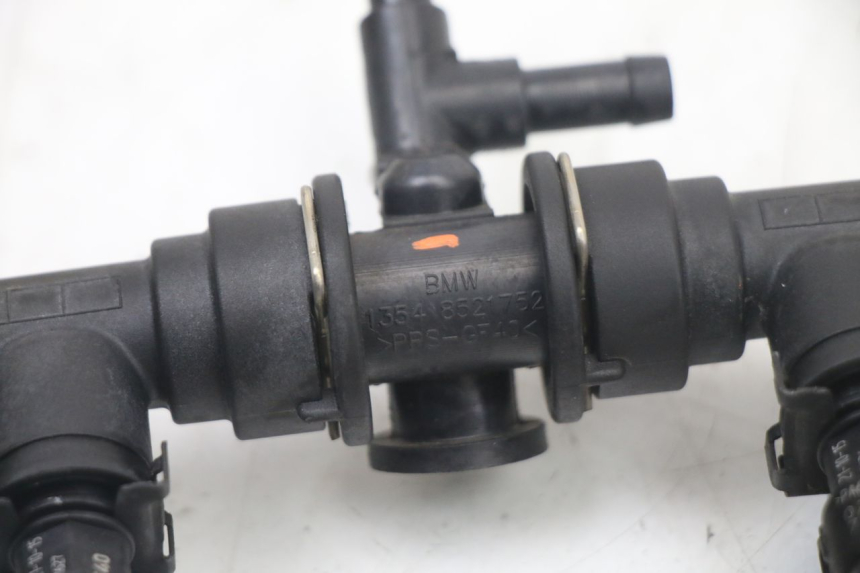 photo de FUEL INJECTOR BMW S RR ABS S1000RR 1000 (2015 - 2018) - Surface and material condition