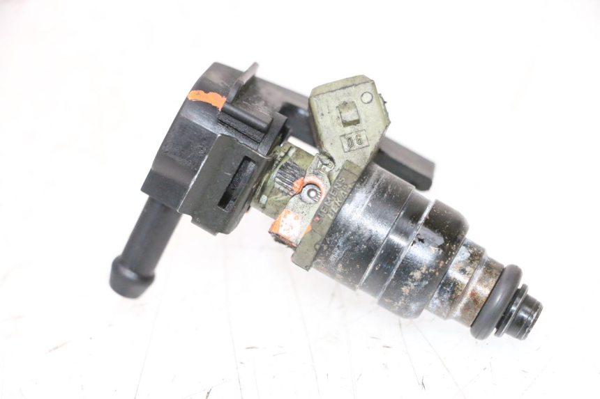 photo de FUEL INJECTOR PEUGEOT SATELIS COMPRESSOR K15 125 (2006 - 2009) - Main view